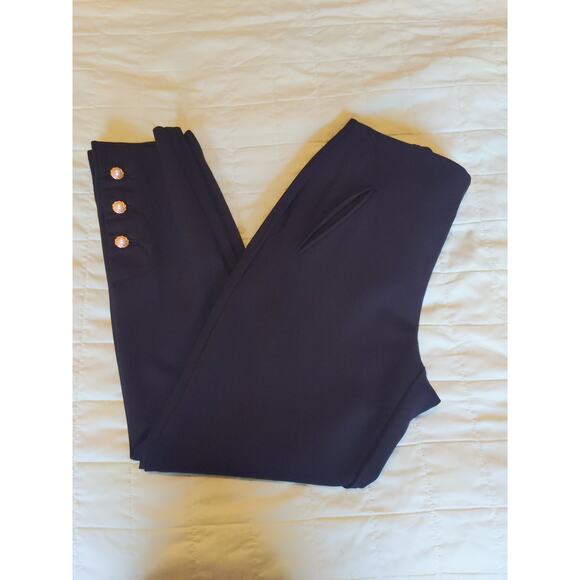 Chico's Women Sz 0 Black Ankle Slacks Pants Pearl Button Detail Stretch Pull On - Picture 7 of 9